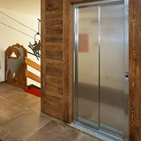 ホテル セレンディピティ Oulx