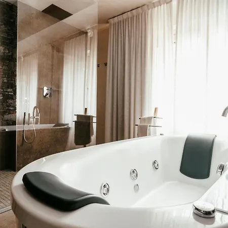 Serendipity Hotel 3*