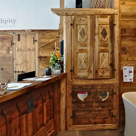 Serendipity Hotel 3*